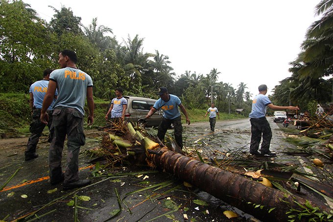 Снажан тајфун "Бофа" који је погодио Филипине однио је преко 270 жртава. Острва на југу су најугроженија...