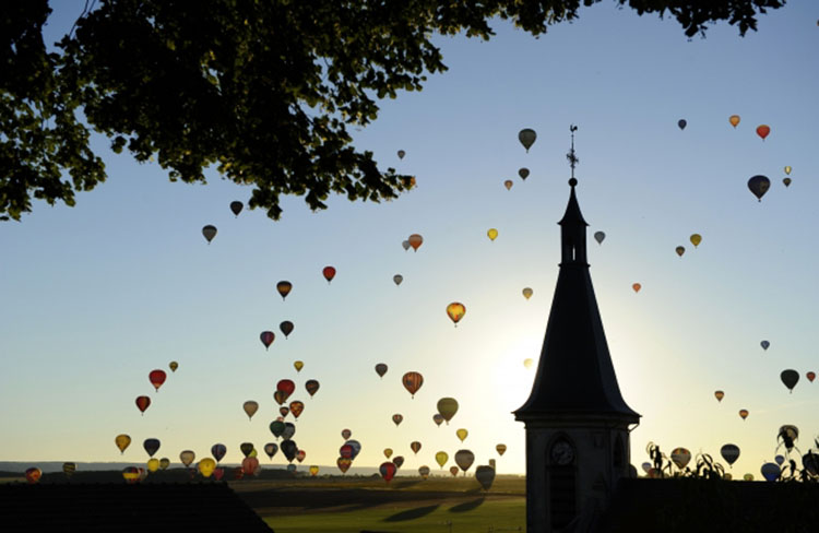 Свјетско првенство у полетању великих балона "Lorraine Mondial Air Ballons" у источној Француској...