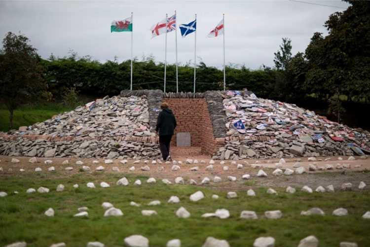 Камена хумка за јединство Шкотске и Енглеске