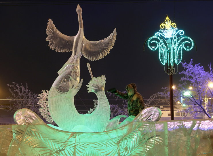 У сибирском граду Краснојарску одржан је међународни фестивал скулптура од снијега и леда "Магични лед Сибира".