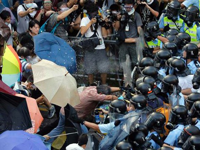Протести у Хонгконгу - Фото: АП