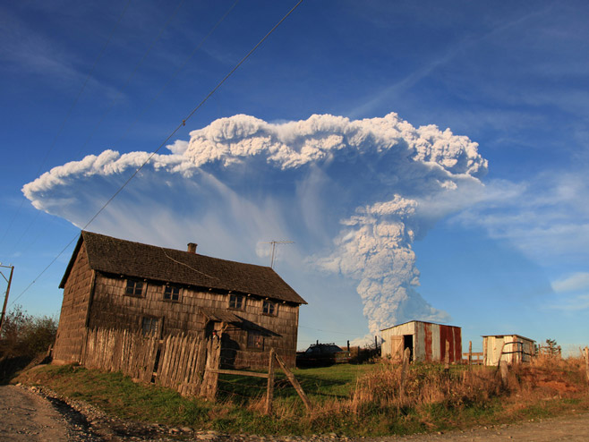 Ерупција вулкана у Чилеу - Фото: AFP