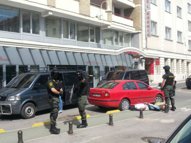 Сарајево - хапшење (фото: Ј. Алибеговић) - 