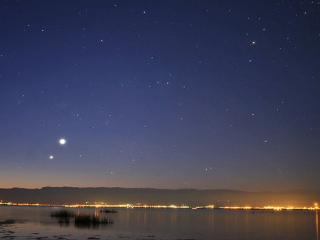 Спектакуларно приближавање Венере и Јупитера (Фото: НАСА) - 