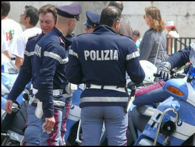 Италијанска полиција (PHOTO: VINMEDIA) - 