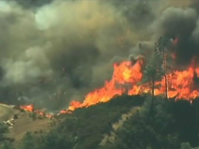 Пожари у Калифорнији (photo: Twitter @CBSEveningNews) - 