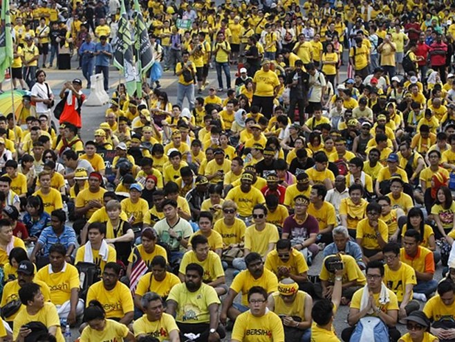 Протести у Малезији (фото: www.theguardian.com) - 