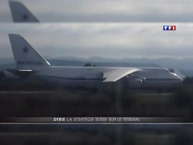 Први снимци руских авиона у Сирији - Фото: Screenshot/YouTube