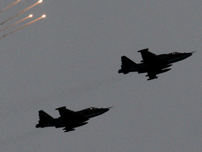 Руски авиони у нападу на ИД (фото: http://sputniknews.com/) - 