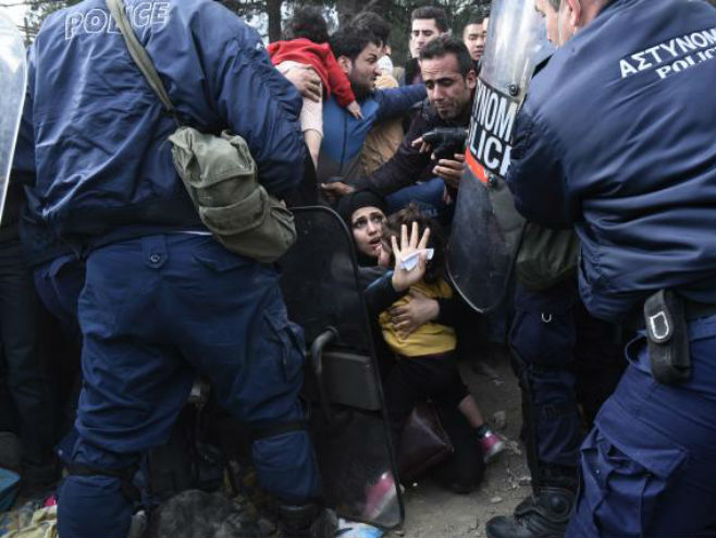 Протести миграната у Македонији - Фото: AP