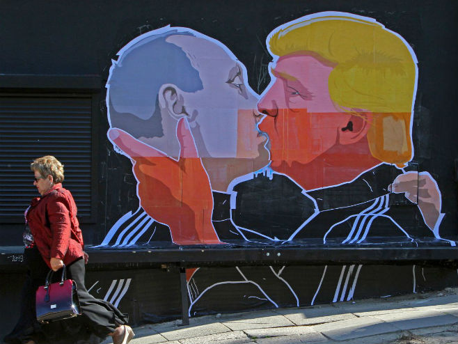 Доналд Трамп и Владимир Путин на муралу - Фото: AFP/Getty images