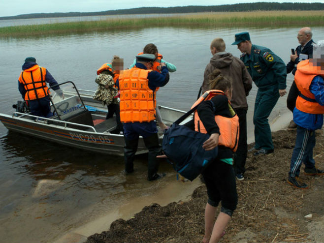 Трагедија на језеру Карелиа у Русији (Фото:  Sputnik) - 