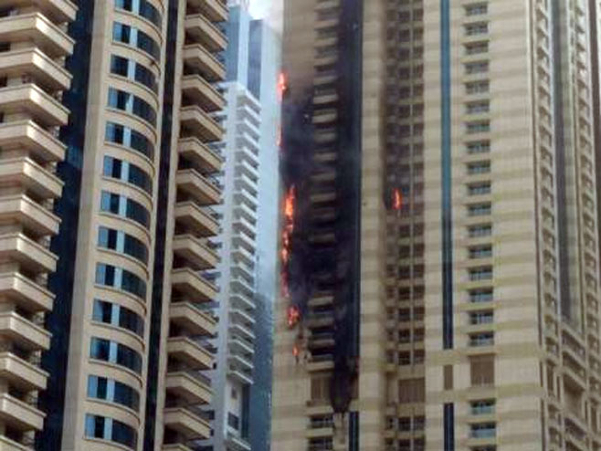 Дубаи - пожар (фото: http://gulfnews.com/) - 