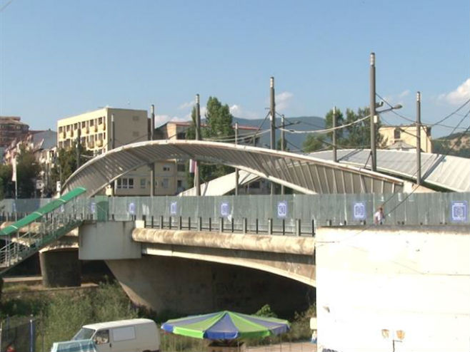 Мост у Косовској Митровици - Фото: ТАНЈУГ