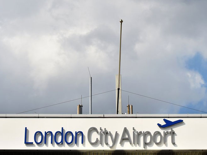 "London City Airport" - Фото: getty