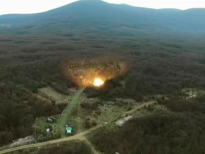 Бихаћ: Уништена бомба тешка 250 килограма - Фото: Screenshot/YouTube