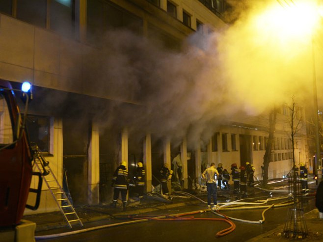 Пожар у хотелу "Метропол" - Фото: ТАНЈУГ
