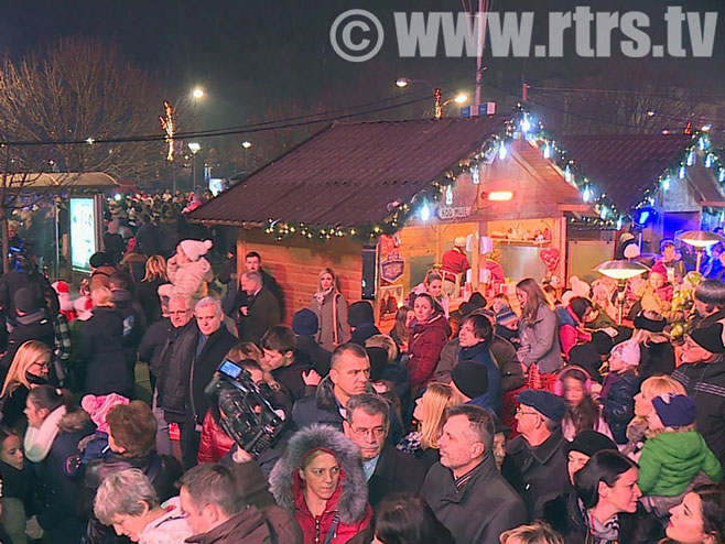 Отворен "Зимзоград"- почела празнична чаролија у Бањалуци - Фото: РТРС