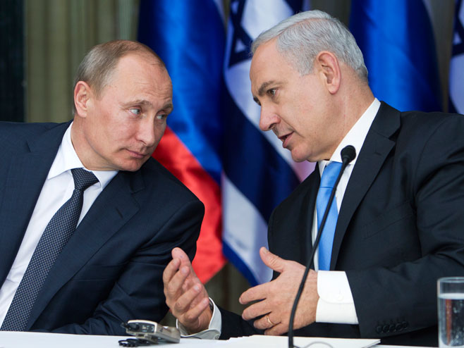 Путин и Нетањаху (Фото:s.newsweek.com) - 
