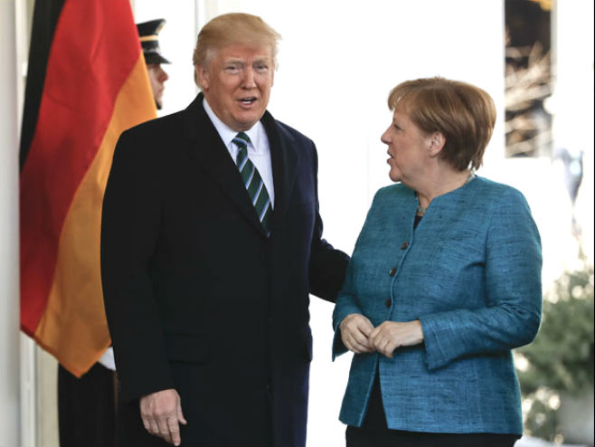 Доналд Трамп и Ангела Меркел (Фото: AP Photo/Pablo Martinez Monsivais) - 