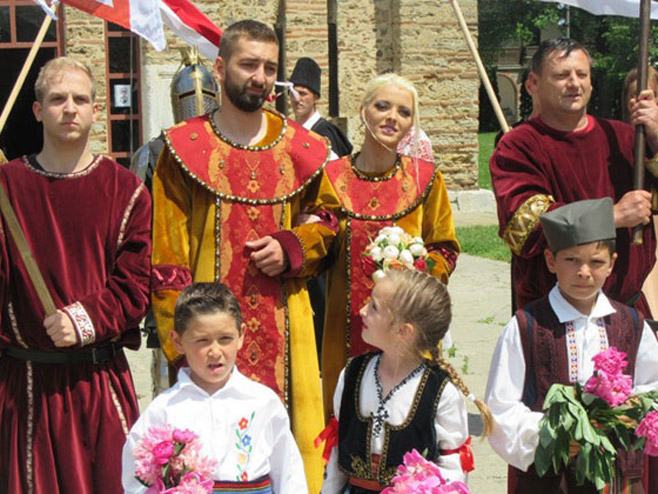 Вјенчање као у доба Немањића - Фото: Novosti.rs