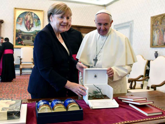 Ангела Меркел код папе Фрање (Фото: Ettore Ferrari, AP) - 