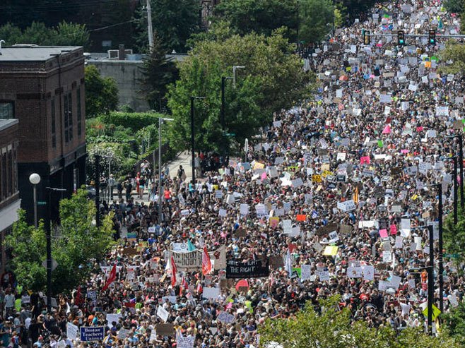 Протести у Бостону (фото: www.reviewjournal.com) - 