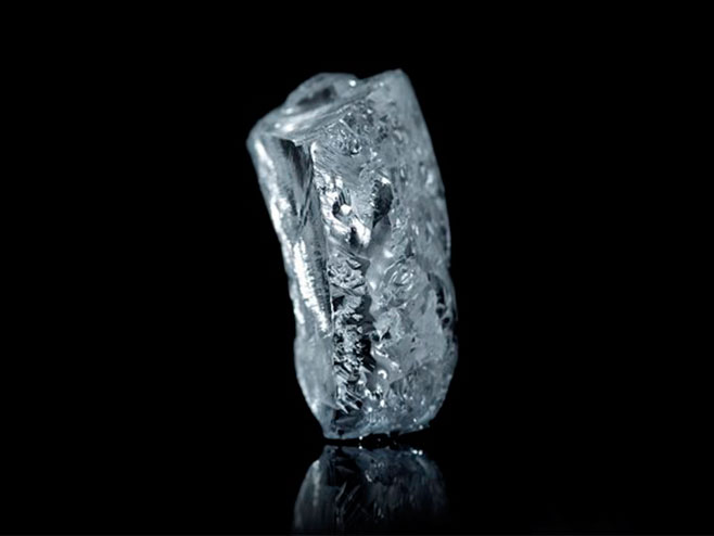 Највећи провидни дијамант (Фото: https://twitter.com) - 