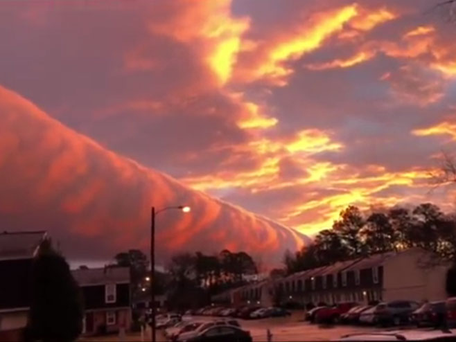 Вирџинија- рајски "цунами" на небу (Фото: https://rs-lat.sputniknews.com) - 