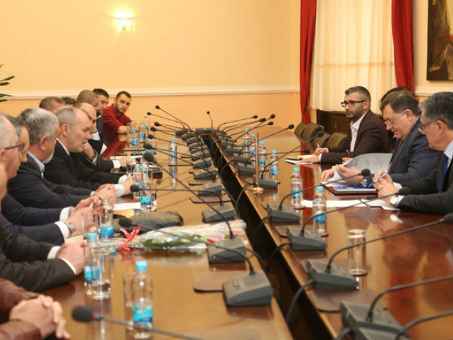 Додик разговарао са делегацијом Српског покрета невладиних асоцијација - Фото: СРНА