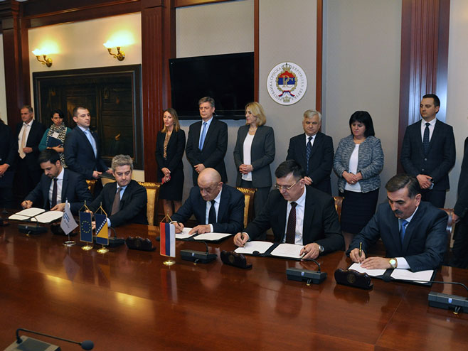 Потписивање споразума о гранту ЕУ за дионицу ауто пута Бањалука-Добој - 
