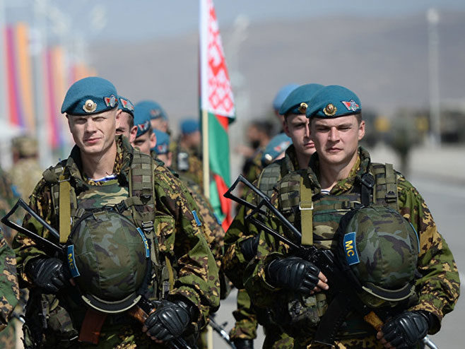 Војници ОДКБ-а (фото:Sputnik / Maksim Blinov) - 