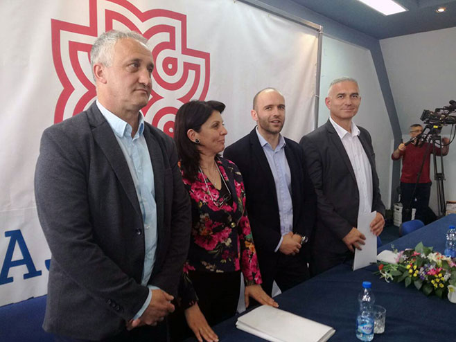 Косовска Митровица:Састанак Управљачког тима за ЗСО - Фото: СРНА