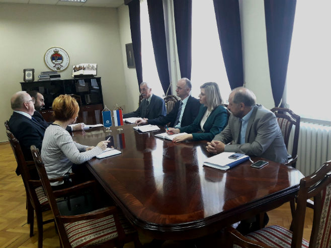 Састанак министра Јасмина Комића и Радослава Гајанина - Фото: СРНА