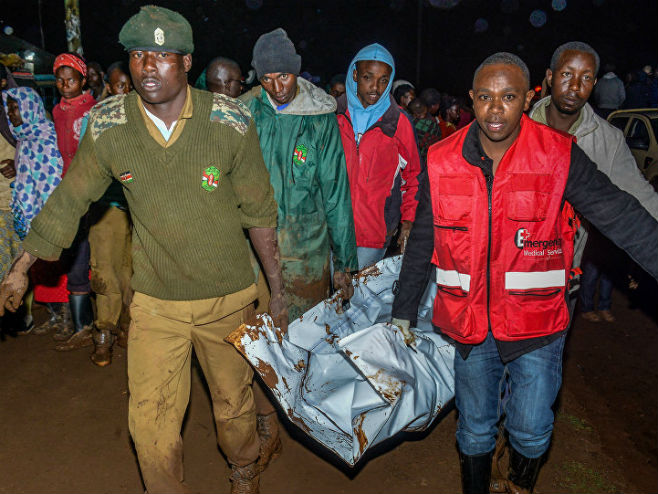 Кенија броји жртве поплава уљед напукле бране - Фото: AFP