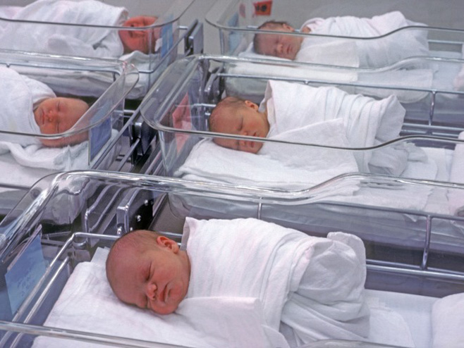 У Српској рођено девет беба