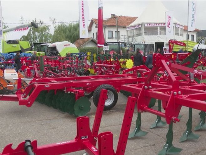 Механизација Механизација - Фото: РТРС