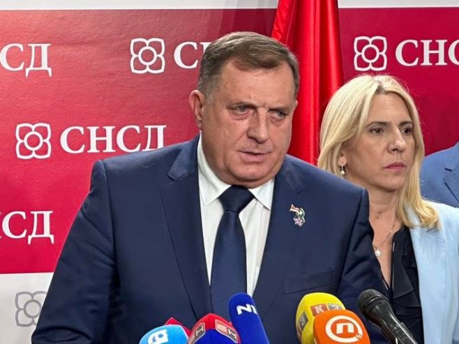Милорад Додик и Жељка Цвијановић Милорад Додик и Жељка Цвијановић - Фото: РТРС
