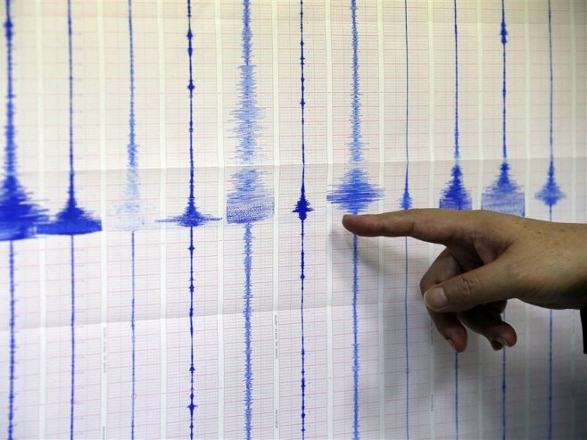 Графикон земљотреса (фото илустрација: EPA/RITCHIE B. TONGO) Графикон земљотреса (фото илустрација: EPA/RITCHIE B. TONGO) -