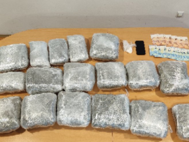 Заплијењена марихуана Заплијењена марихуана - Фото: Уступљена фотографија