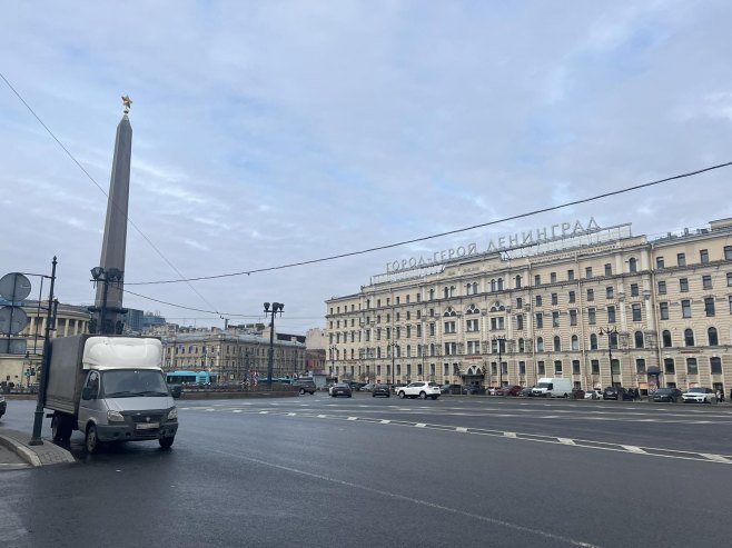 РТРС у Санкт Петербургу: Како Руси живе под санкцијама? (ФОТО)