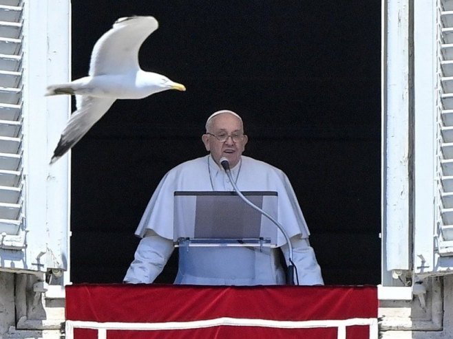Папа Фрањо (Фото: EPA-EFE/RICCARDO ANTIMIANI) - 