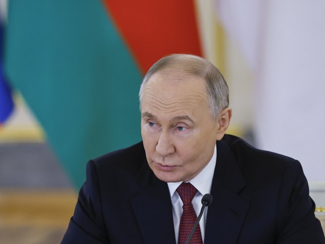 Владимир Путин (Фото: EPA-EFE/EVGENIA NOVOZHENINA / POOL) - 