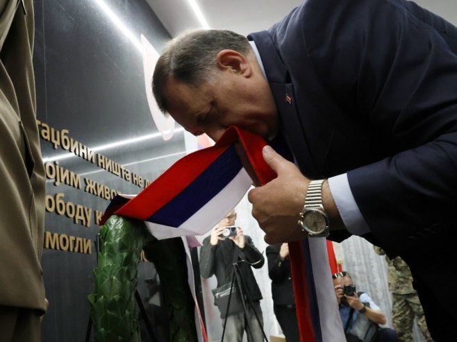 Милорад Додик на обиљежавању Дана ВРС Милорад Додик на обиљежавању Дана ВРС - Фото: predsjednikrs.rs/Borislav Zdrinja