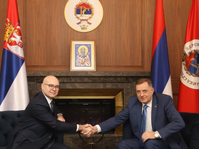 Вучевић и Додик Вучевић и Додик - Фото: predsjednikrs.rs/Borislav Zdrinja