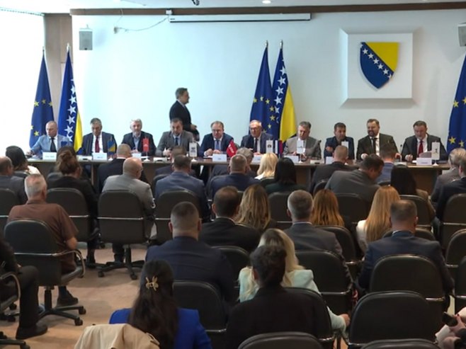 Опозиција из Српске и сарајевска Тројка Опозиција из Српске и сарајевска Тројка - Фото: РТРС