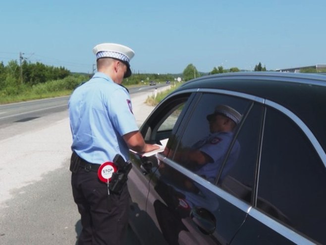 Од 9. до 10. априла у Бањалуци кажњена 64 пијана возача Од 9. до 10. априла у Бањалуци кажњена 64 пијана возача