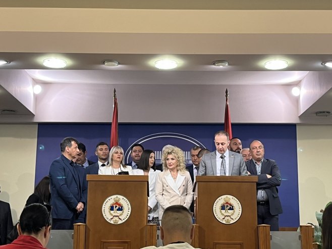 Опозиција Српске - конференција за новинаре Опозиција Српске - конференција за новинаре - Фото: РТРС