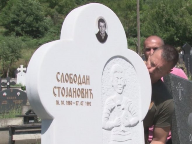 Гроб Слободана Стојановића Гроб Слободана Стојановића - Фото: РТРС