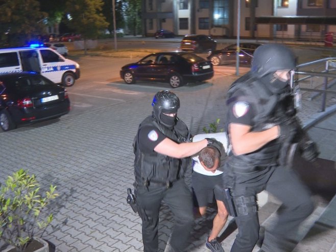 Акција "Инсајдер", спровођење ухапшених Акција "Инсајдер", спровођење ухапшених - Фото: РТРС